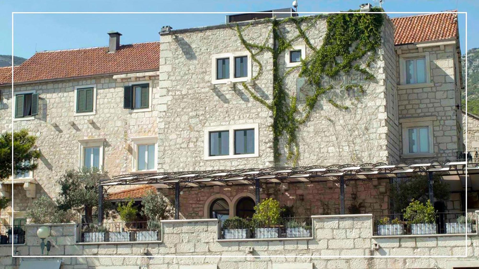 Newly Renovated Hotel Kastil Bol Ngoại thất bức ảnh
