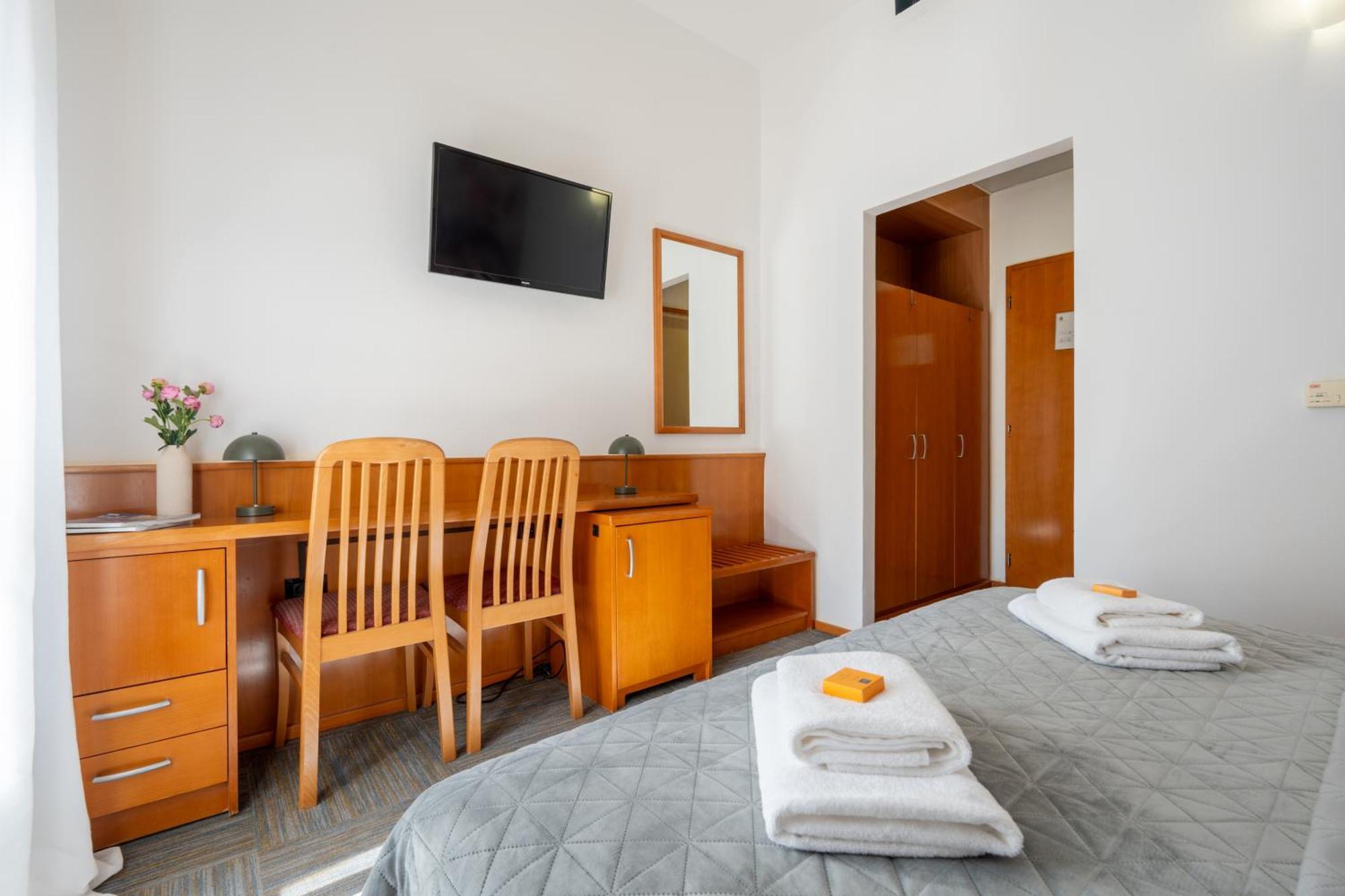 Newly Renovated Hotel Kastil Bol Phòng bức ảnh